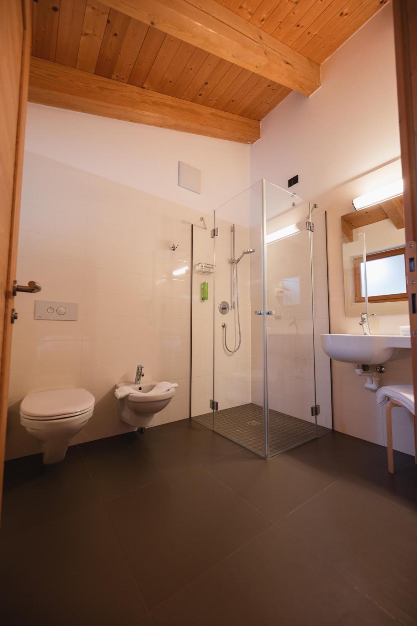 Garni Tuttotondo Hotel Levico Terme Bilik gambar