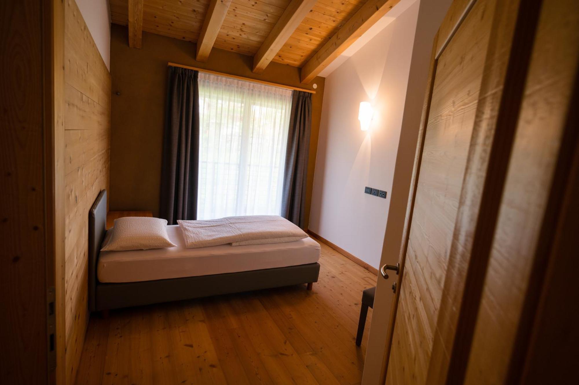 Garni Tuttotondo Hotel Levico Terme Bilik gambar